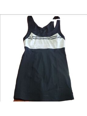 Lululemon tank top size 2
